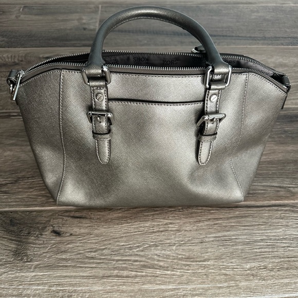 Authentic Michael Kors Satchel - Picture 3 of 9